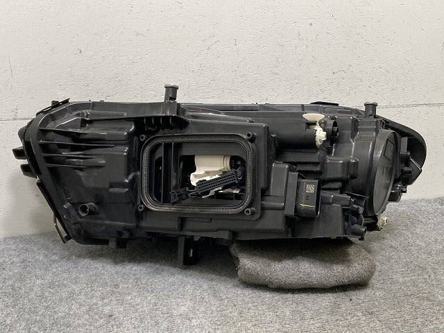 Aクラス W177 純正 前期 右 ヘッドライト/ランプ LED 3眼 HELLA A177 906 64 01/A1779066401 メルセデスベンツ(137271)
