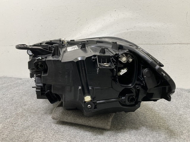 2シリーズ F44/セダン(グランクーペ) 純正 右 ヘッドライト/ランプ LED 63.11-9449596-11 BMW(137299)