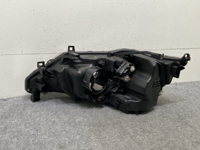 セレナ/ハイウェイスター/S/X/G/XV C27/GC/GFC/GNC/GFNC/HFC/HC 純正 前期 右 ヘッドライト LED レベライザー Z KOITO 100-23721(137346)