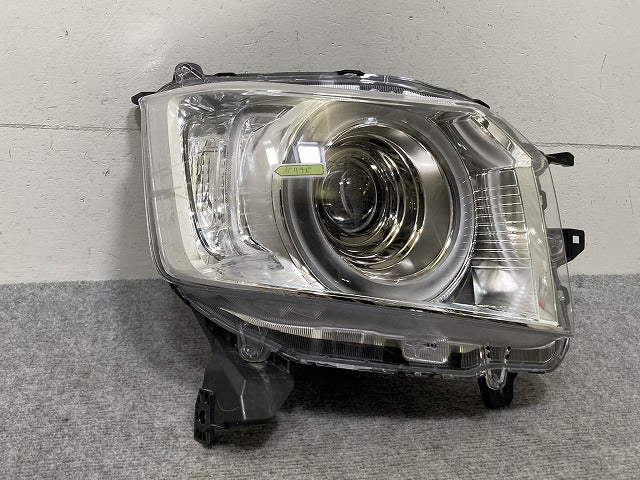 N-BOX/NBOX Nボックス JF3/JF4 純正 後期 右 ヘッドライト/ランプ LED レベライザー 刻印N1 STANLEY W3105 ホンダ(137387)