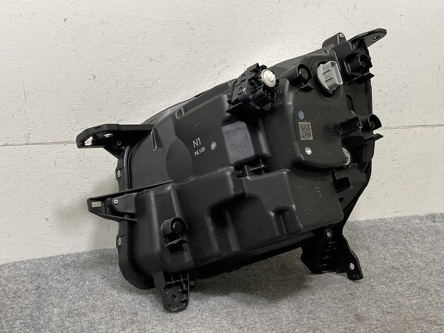 N-BOX/NBOX Nボックス JF3/JF4 純正 後期 右 ヘッドライト/ランプ LED レベライザー 刻印N1 STANLEY W3105 ホンダ(137387)