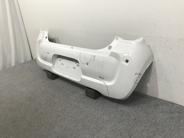 アルト/キャロル HA37S/HA97S HB37S/HB97S 純正 リア バンパー 71811-67T0 スペリアホワイト 26U スズキ(137399)