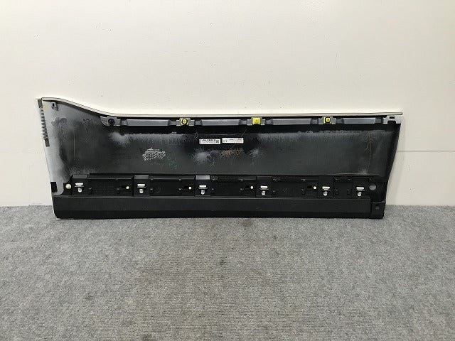 ヴォクシー/ノア/Si/ZS 80系/ZRR80W/ZRR85W/ZWR80W 純正 右 フロント ドア サイドパネル 76903-28160/76913-28130 ホワイト 070(137428)