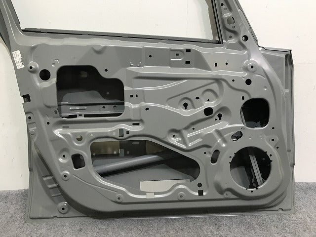 新品!SX4 YA11S/YB11S/YA41S/YB41S 左 フロント ドア 68002-80J10-X03 未塗装 スズキ(137493)