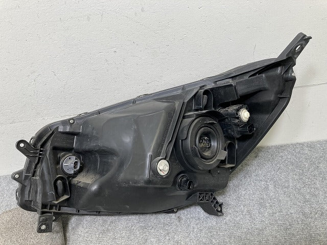 eKワゴン B11W 純正 右 ヘッドライト/ランプ ハロゲン レベライザー STANLEY W1046 三菱(137502)