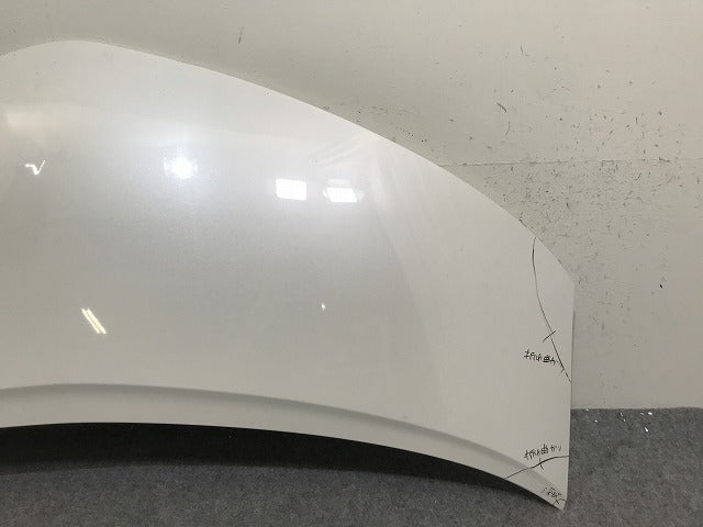 エスティマ アエラス ACR50W/ACR55W/GSR50W/GSR55W/AHR20W 純正 ボンネット/エンジンフード ホワイトパールクリスタルシャイン 070(137546)