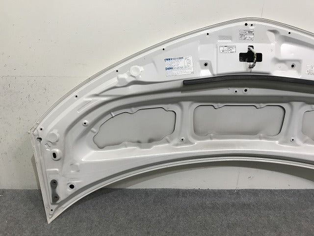 エスティマ アエラス ACR50W/ACR55W/GSR50W/GSR55W/AHR20W 純正 ボンネット/エンジンフード ホワイトパールクリスタルシャイン 070(137546)