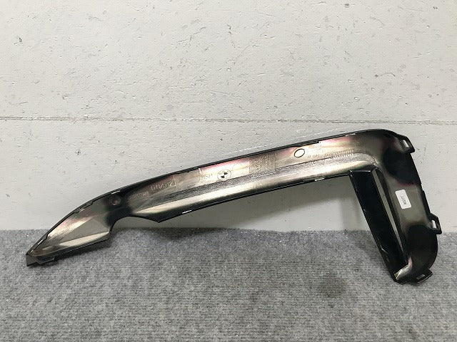 新品!7シリーズ Mスポーツ G11/G12 純正 前期 右 フロント モール/フォグトリム 51-11 8061118 8061120 51118061120 メッキ BMW(137551)