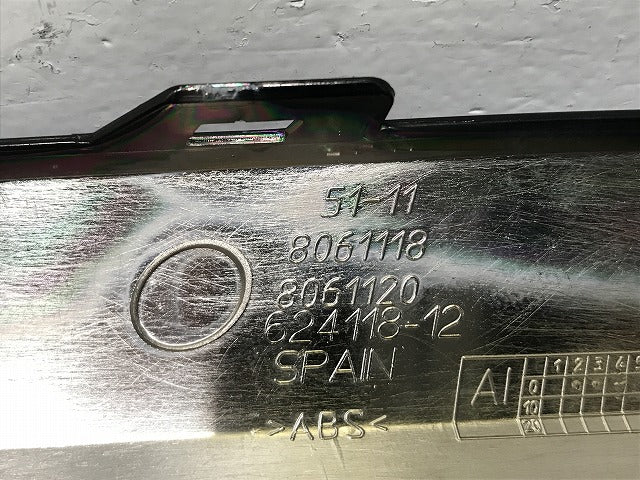 新品!7シリーズ Mスポーツ G11/G12 純正 前期 右 フロント モール/フォグトリム 51-11 8061118 8061120 51118061120 メッキ BMW(137551)