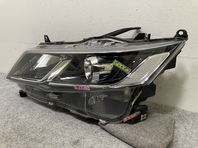 セレナ/ハイウェイスター/S/X/G/XV C27/GC27/GFC27/GNC27/GFNC27/HFC27/HC27 純正 前期 左ヘッドライト LED レベ Z 100-23721 日産(137633)
