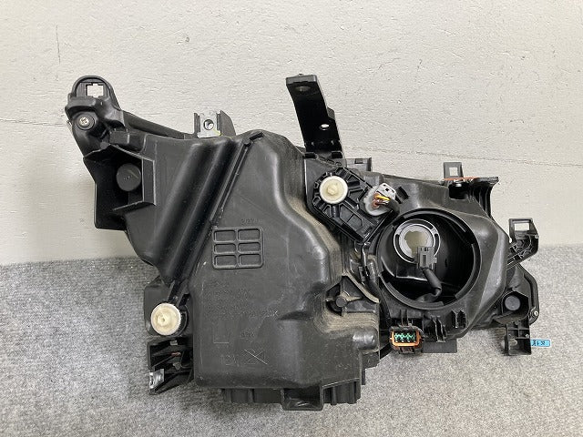 セレナ/ハイウェイスター/S/X/G/XV C27/GC27/GFC27/GNC27/GFNC27/HFC27/HC27 純正 前期 左ヘッドライト LED レベ Z 100-23721 日産(137633)