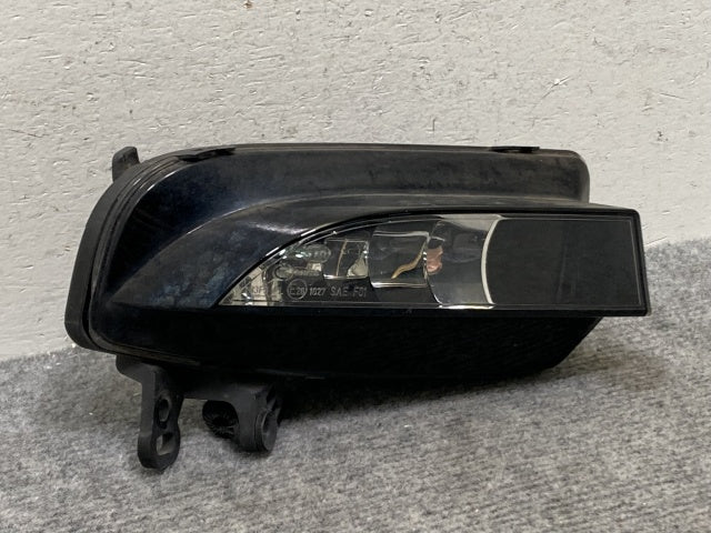 A5(B8) 8T系 純正 後期 右 フォグランプ/フォグライト ハロゲン HELLA 8T0.941.700.C/8T0941700C アウディ(137658)