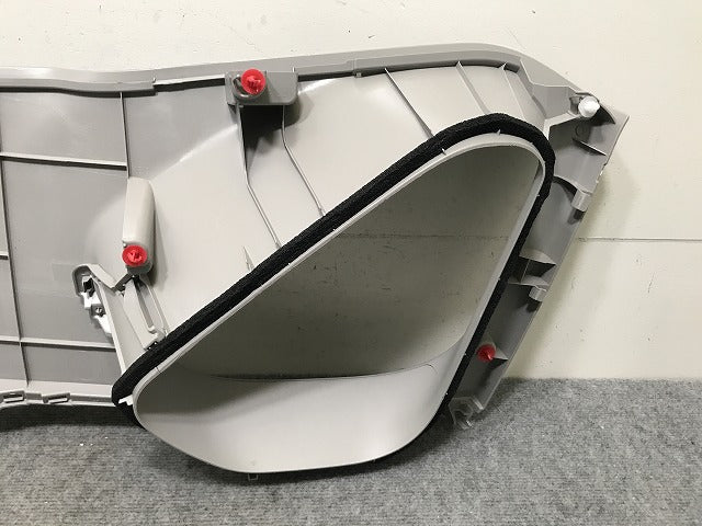 RAV4 MXAA52/MXAA54/AXAH52/AXAH54 純正 右 リア Cピラートリム/ルーフサイドインナーガーニッシュ 62470-42170 62470-42170-B0(137701)