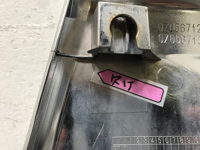 キャンター 8代目 FBA/FEA・B・C系/標準 純正 右 フロント コーナーパネル/カバー QZ0567122/32 QZ0304002/12 メッキ 三菱ふそう(137767)