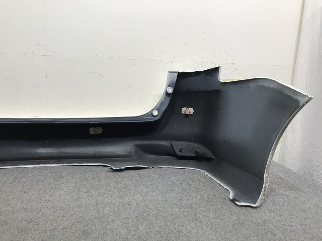 カローラ フィールダー 16系/NZE161G/NZE164G/NKE165G/ZRE162G 純正 後期 リア バンパー 52159-13300/20 スーパーホワイトII 040(137781)