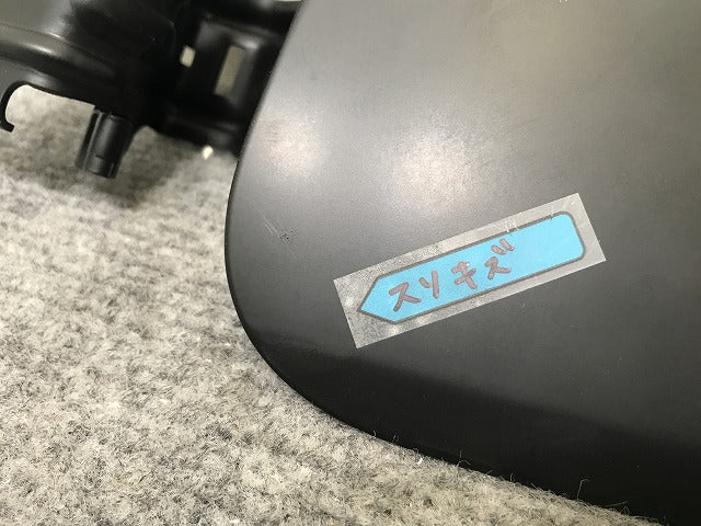 新品!プリウス 50系/ZVW50/ZVW51/ZVW55 純正 フューエルリッド/給油口カバー/フタ/蓋 69A 77350-47060 未塗装 トヨタ(137887)