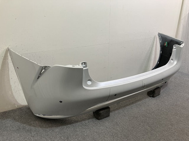 プリウス 60系/ZVW60/ZVW65/MXWH60/MXWH65/MXWH61 純正 リア バンパー 52159-47230 プラチナホワイトパールマイカ 089 トヨタ(137911)
