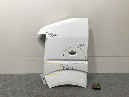 エブリィ/スクラム/ワゴン/NV100クリッパーリオ/タウンボックス DA64W/DR64W/DG64W/DS64W 純正 左 フロント フェンダー ホワイト(137916)