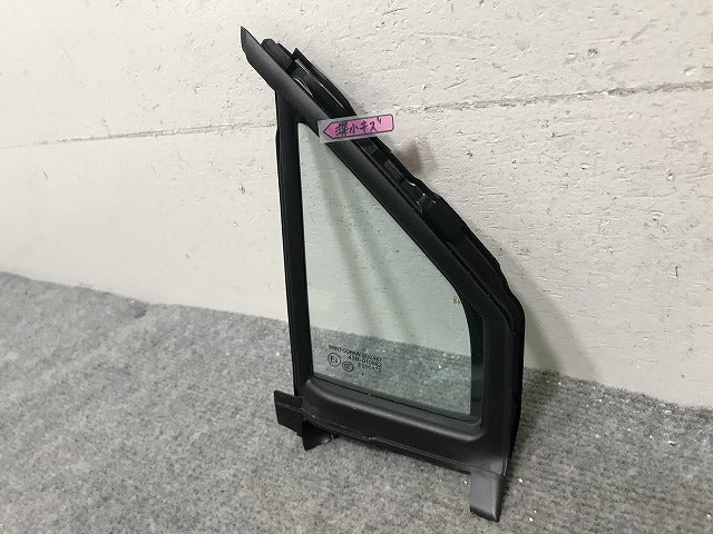 サクラ/SAKURA B6AW 純正 右 Aピラーガラス フロントピラーガラス/小窓ガラス 43R-010982 802A0-7PA1A 日産(137919)