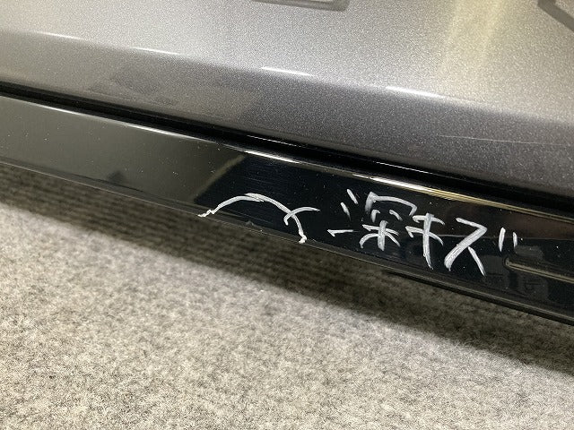 デリカミニ B34A/B35A/B37A/B38A 純正 リア ガーニッシュ 90810 7NL0A グレー 三菱(137932)
