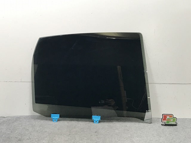 オーラ/AURA FE13/FSNE13 純正 右 リア ドア ガラス 日産(137933)