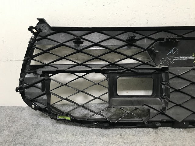 キャスト スポーツ LA250S/LA260S 純正 フロント グリル/ラジエーターグリル 53101-B2470 ブラック ソリッド ダイハツ(137957)