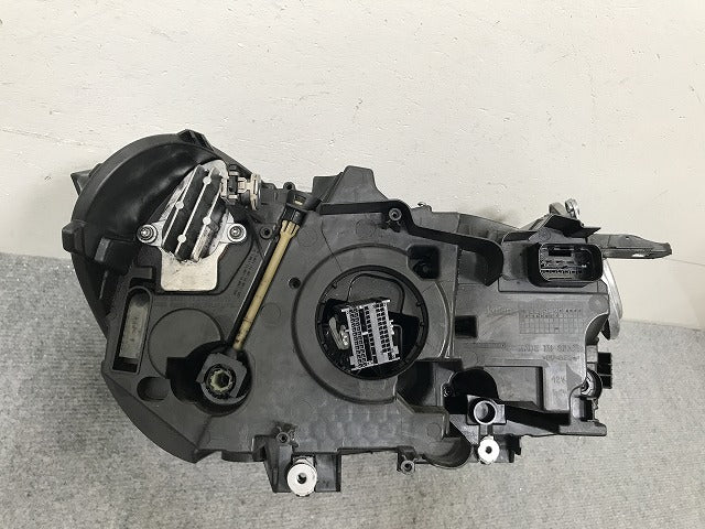 ジャンク!X1 F48 純正 後期 左 ヘッドライト/ランプ LED VALEO 63.11-7472251-06/90178481ZJ06 BMW(138043)