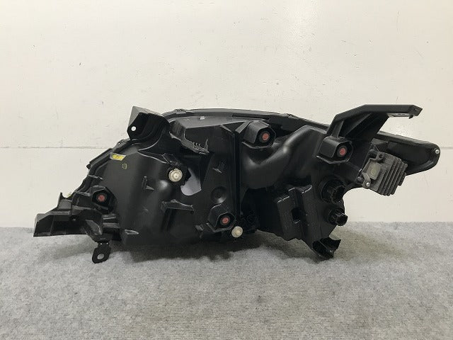 セレナ C28/NC28/GC28 FC28/FNC28/GFC28 純正 右ヘッドライト/ランプ LED アダプティブ レベライザー 刻印HG KOITO 100-2379Y 日産(138050)