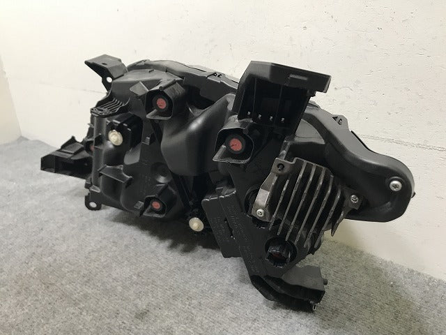 セレナ C28/NC28/GC28 FC28/FNC28/GFC28 純正 右ヘッドライト/ランプ LED アダプティブ レベライザー 刻印HG KOITO 100-2379Y 日産(138050)
