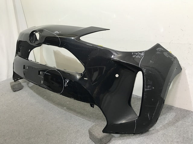 ヤリスクロス MXPB10/MXPB15 ハイブリッド/MXPJ10/MXPJ15 純正 フロント バンパー 52119-52E00/10/20 ブラックマイカ 209 トヨタ(138076)