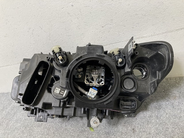 3シリーズ F30/F31 純正 前期 右 ヘッドライト/ランプ キセノン HID AFS無 ZKW 63.11-7 259 548 BMW(138089)