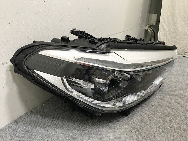 ジャンク!5シリーズ G30/G31 純正 右 ヘッドライト/ランプ LED 7 214 964-03/7214964-03 BMW(138105)