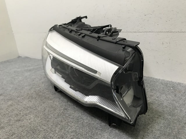 ジャンク!5シリーズ G30/G31 純正 右 ヘッドライト/ランプ LED 7 214 964-03/7214964-03 BMW(138105)