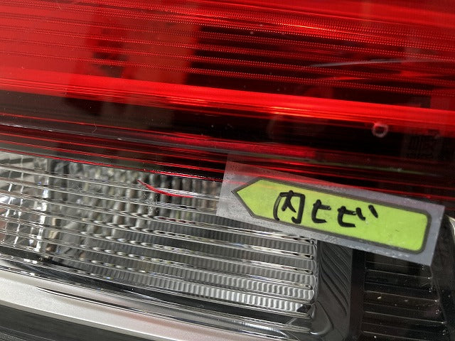 カローラ クロス ZSG10/MXGA10 ZVG11/ZVG15/ZVG13/ZVG16 純正 左 フィニッシャーランプ/テールランプ LED 刻印JL HASCO 16-181(138113)