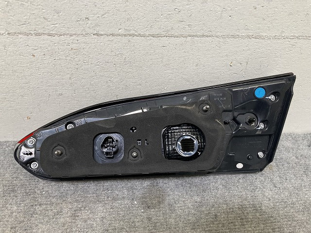カローラ クロス ZSG10/MXGA10 ZVG11/ZVG15/ZVG13/ZVG16 純正 左 フィニッシャーランプ/テールランプ LED 刻印JL HASCO 16-181(138113)