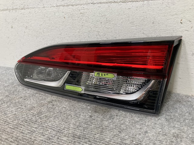 カローラ クロス ZSG10/MXGA10 ZVG11/ZVG15/ZVG13/ZVG16 純正 右 フィニッシャーランプ/テールランプ LED 刻印NR HASCO 16-181(138114)