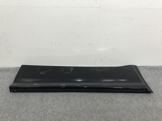 ヴォクシー/ノア Si/ZS 80系/ZRR80W/ZRR85W HV/ZWR80W 純正 右 フロント ドア サイドパネル 76903-28160/76913-28130 221 トヨタ(138127)