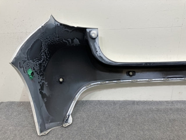 ヤリス KSP210/MXPA10/MXPA15 HV/MXPH10/MXPH15 MXPH14/MXPH17 純正 リア バンパー 52159-K0010 スーパーホワイトII 040 トヨタ(138141)