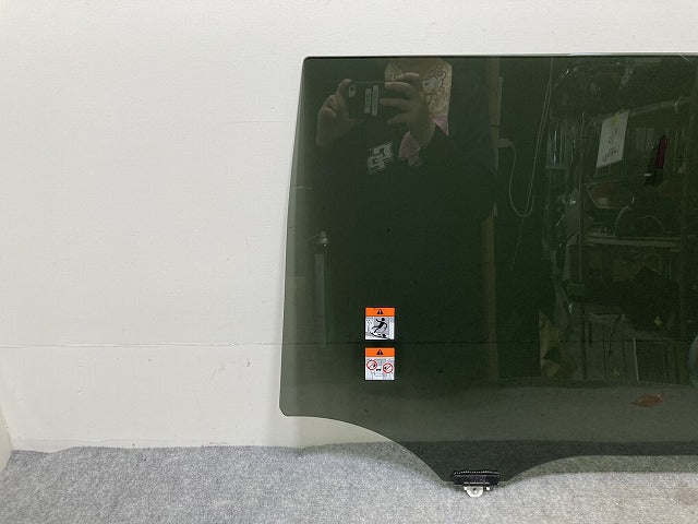 新車外し!アルファード/ヴェルファイア 40/AGH40/AGH45 TAHA40W/TAHA45W AAHH40W/AAHH45W 純正 左スライドドアガラス 68104-V2010(138173)