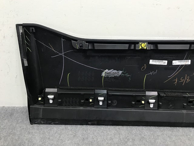 ヴォクシー/ノア Si/ZS 80系/ZRR80W/ZRR85W HV/ZWR80W 純正 右 フロント ドア サイドパネル 76903-28160/76913-28130 ブラック 202(138195)