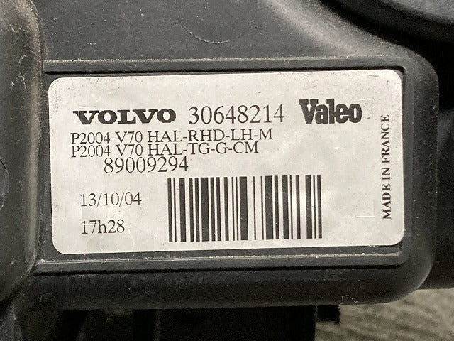 V70 SB系 純正 左 ヘッドライト/ランプ ハロゲン VALEO 30648214 ボルボ(138197)