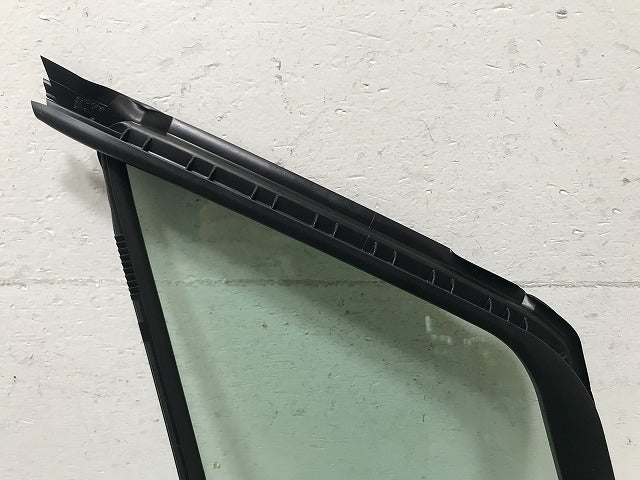 オーラ/AURA FE13/FSNE13 純正 左 Aピラーガラス フロントピラーガラス/小窓ガラス 43R-00014 日産(138200)