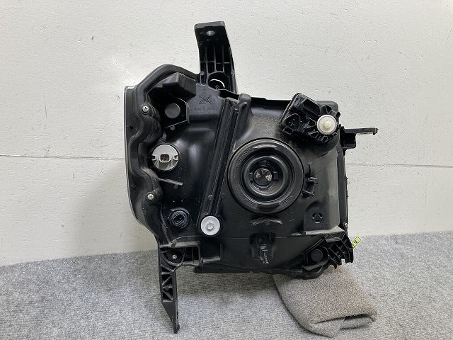 N-VAN/NVAN/Nバン JJ1/JJ2 純正 左 ヘッドライト/ランプ ハロゲン レベライザー 刻印7 KOITO 100-6228L ホンダ(138203)