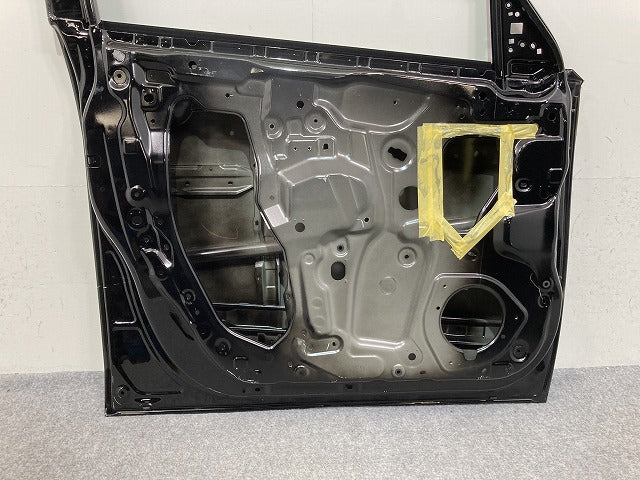 セレナ X/XV/C28/NC28 e-POWER/GC28 純正 左 フロント ドア バイザー付 ダイヤモンドブラック G41 日産(138218)