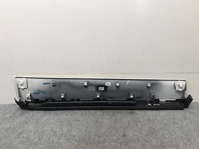 ヴォクシー/ノア 90系/MZRA90W/MZRA95W ZWR90W/ZWR95W 純正 左 スライドドア サイドパネル 76906-V1030 ホワイトパール 070 トヨタ(138255)
