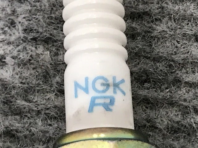 新品!セドリック/グロリア/ブルーバード/フェアレディZ/スカイライン/シルビア 等 NGK スパークプラグ BCPR6ES-11 日産(138290)