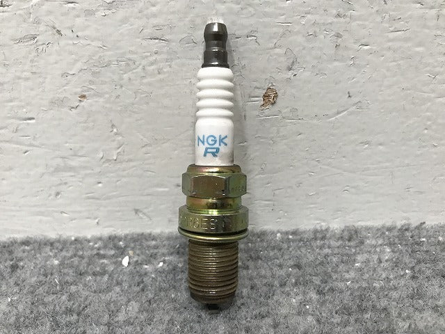 新品!セドリック/グロリア/ブルーバード/フェアレディZ/スカイライン/シルビア 等 NGK スパークプラグ BCPR6ES-11 日産(138291)