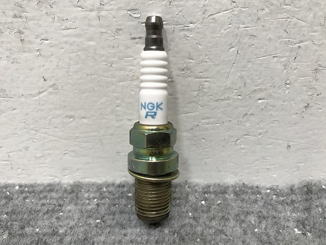 新品!セドリック/グロリア/ブルーバード/フェアレディZ/スカイライン/シルビア 等 NGK スパークプラグ BCPR6ES-11 日産(138292)