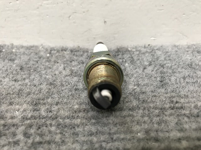 新品!セドリック/グロリア/ブルーバード/フェアレディZ/スカイライン/シルビア 等 NGK スパークプラグ BCPR6ES-11 日産(138297)