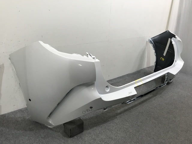新車取り外し!クラウン スポーツ AZSH36W 純正 リア バンパー 52159-30B30 プレシャスホワイトパール 090 トヨタ(138361)
